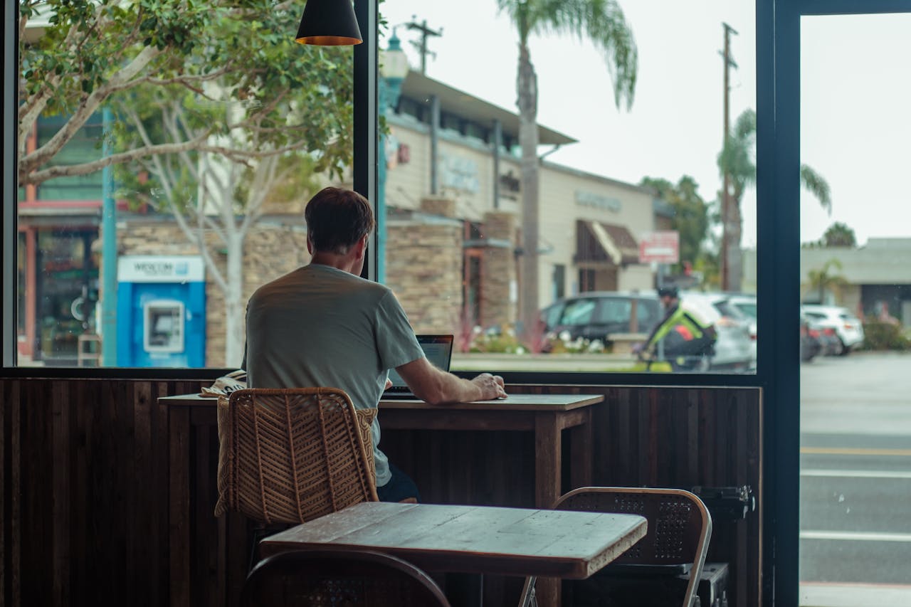 cafe with wifi