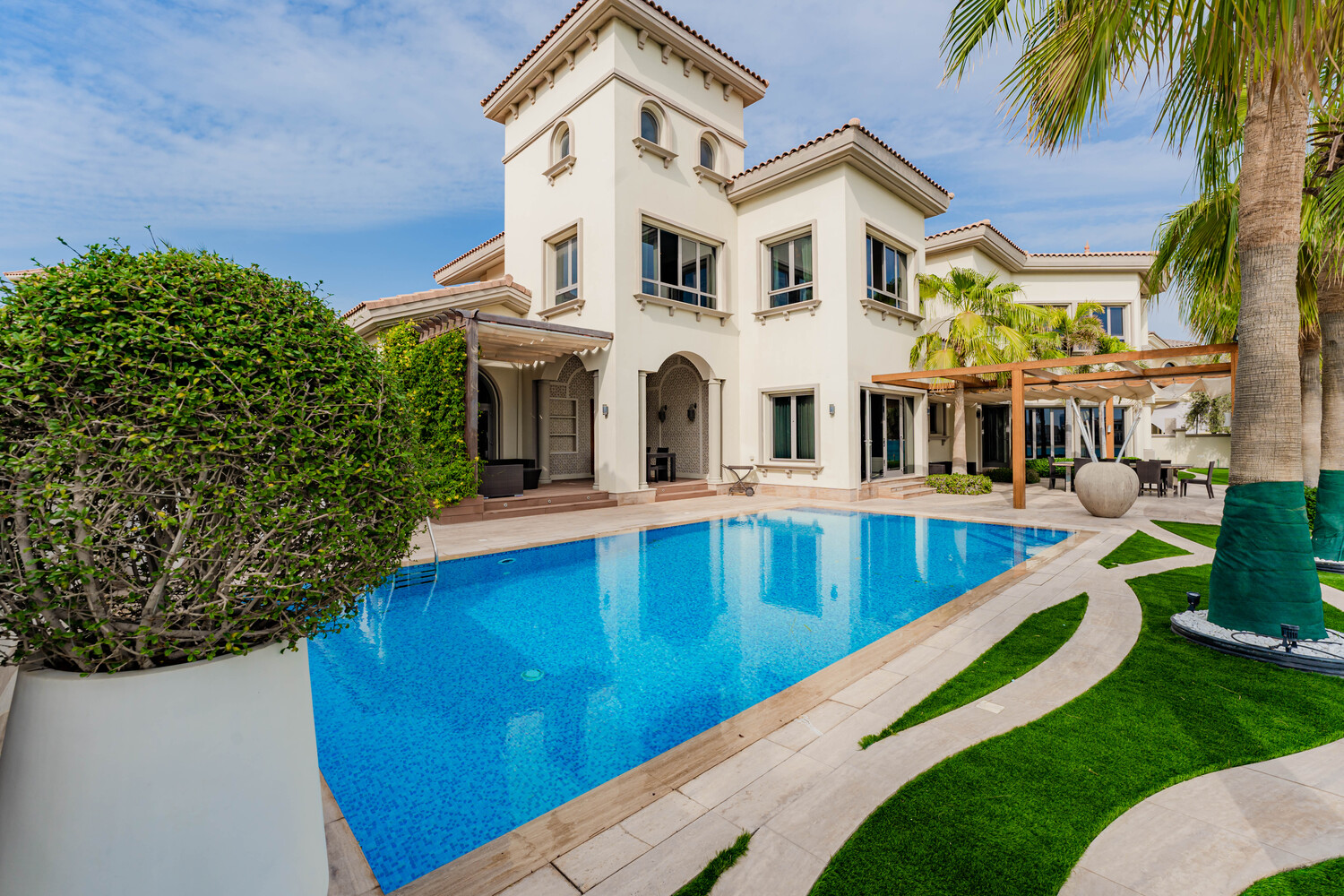 private villa dubai